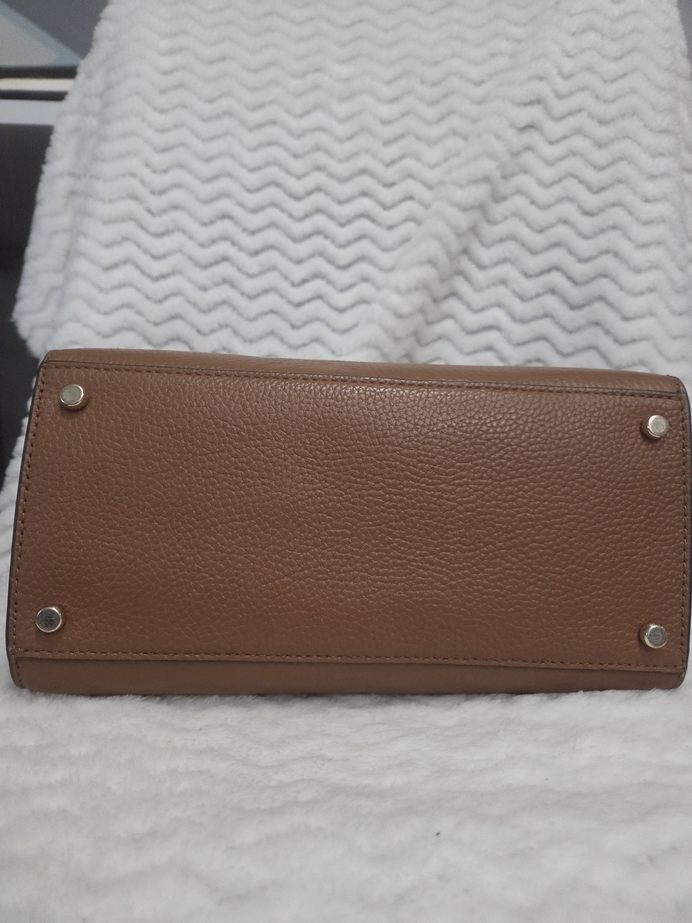 Kate Spade Hayes Gingerbread Brown Leather Crossbody with Tassel Bow - Picture 6 of 9